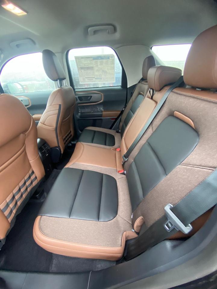 2025 Ford Bronco Sport Outer Banks 4dr 4x4 Photo