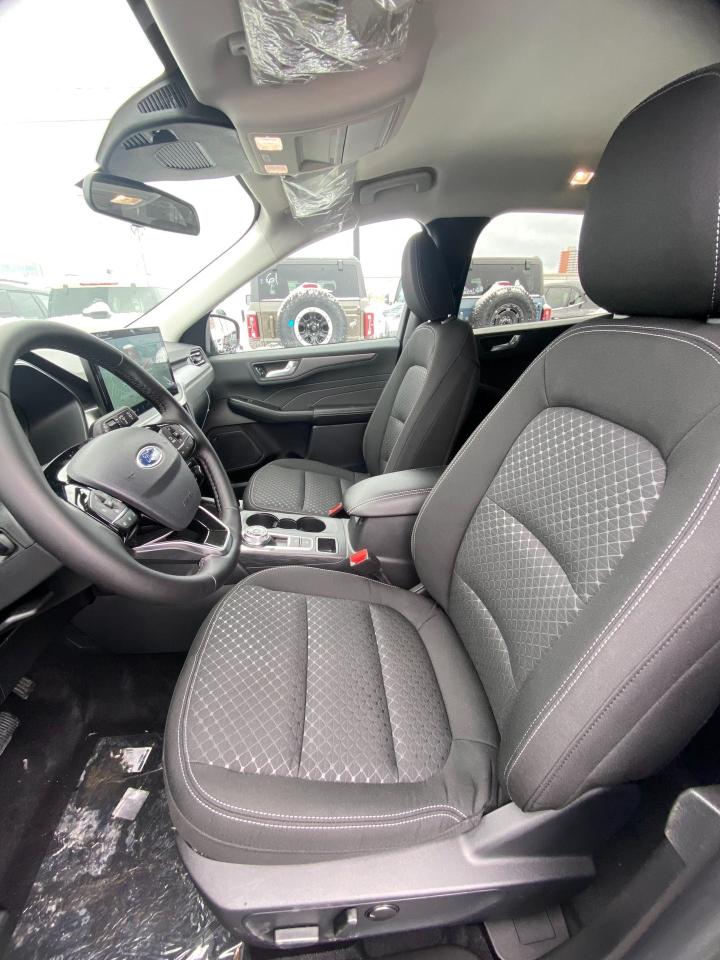 2026 Ford Escape Active 4dr All-Wheel Drive Photo