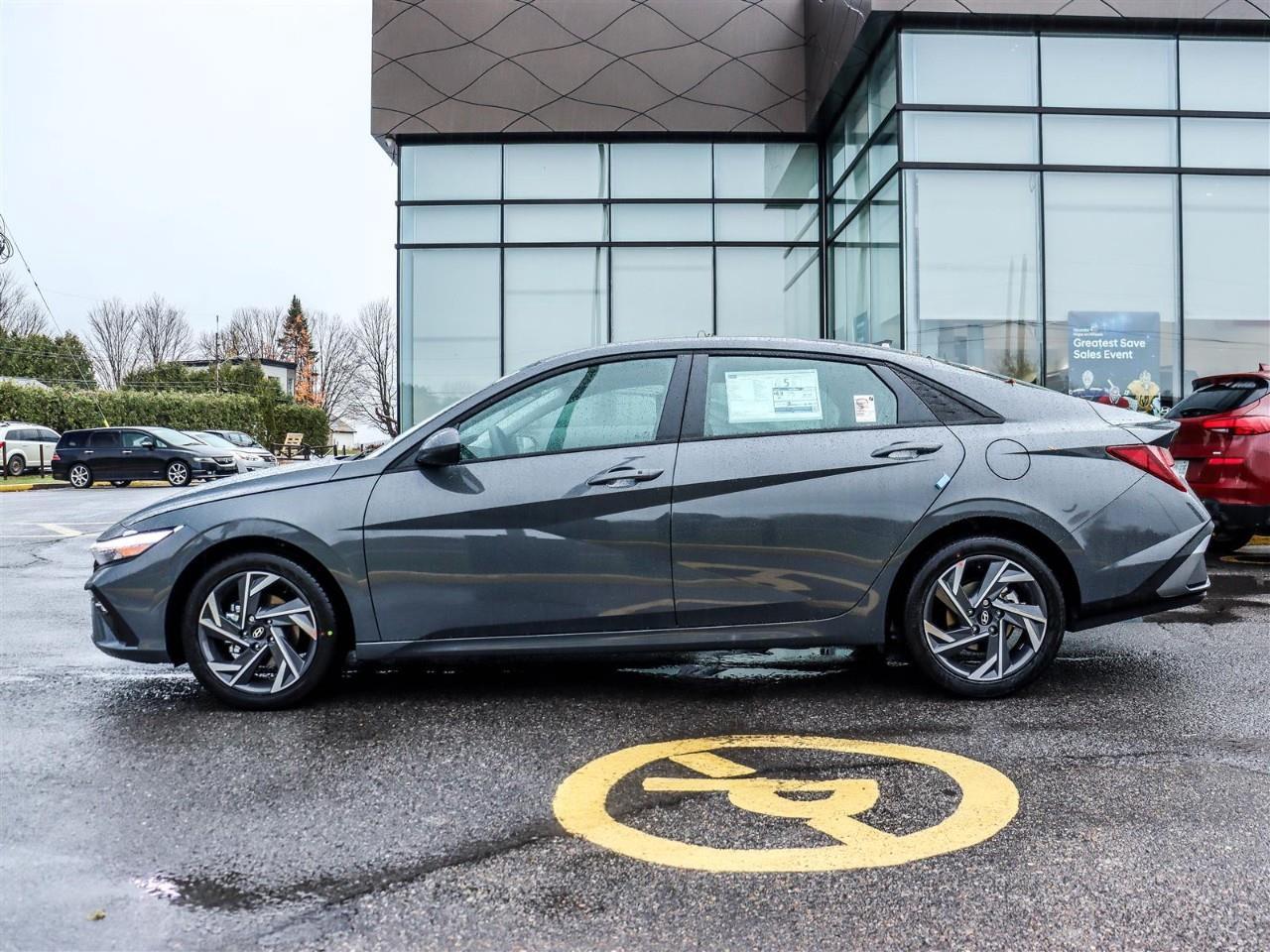 2026 Hyundai Elantra PREFERRED 4DR SEDAN Photo4