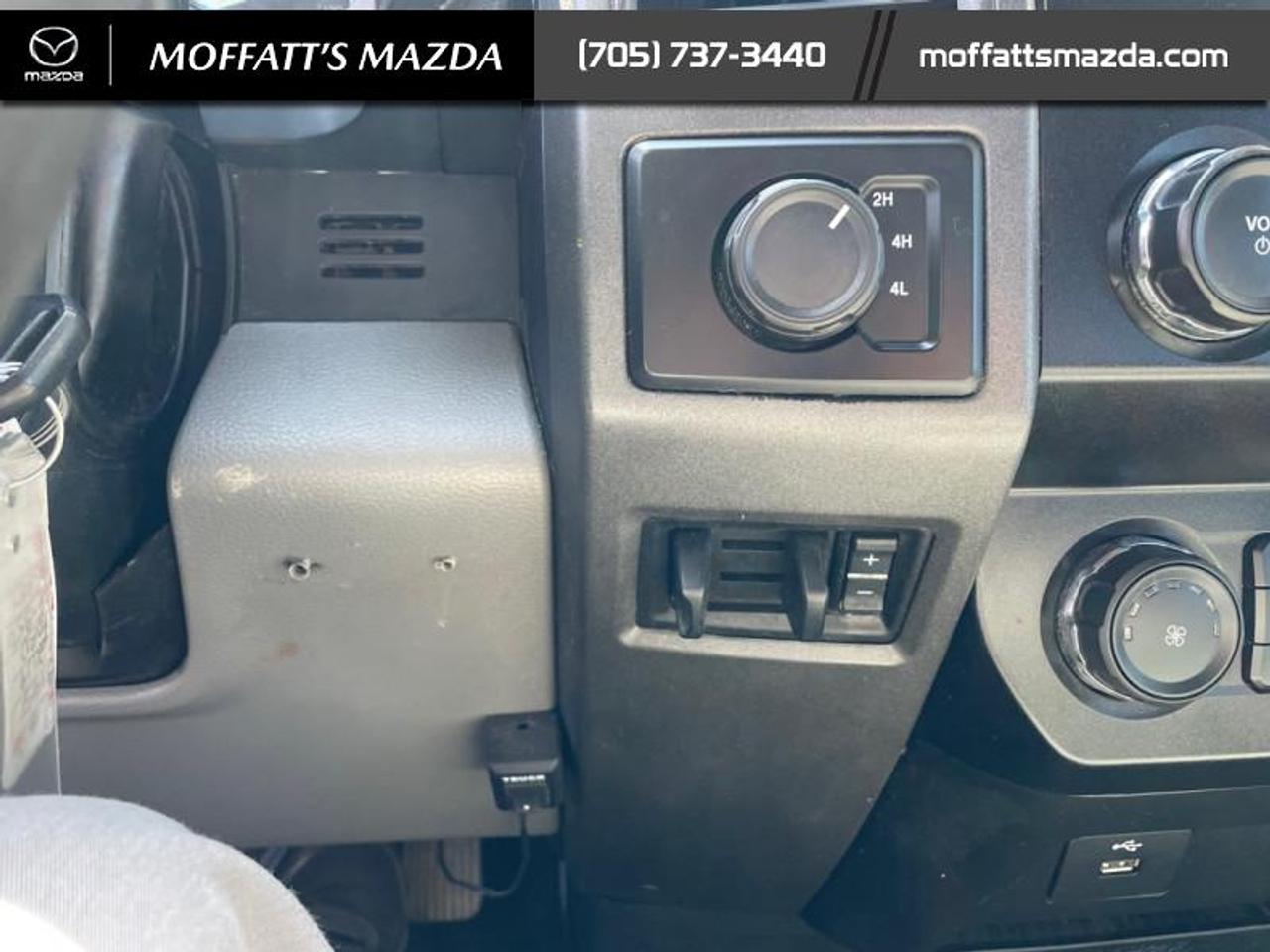 2019 Ford F-350 Super Duty XL Photo