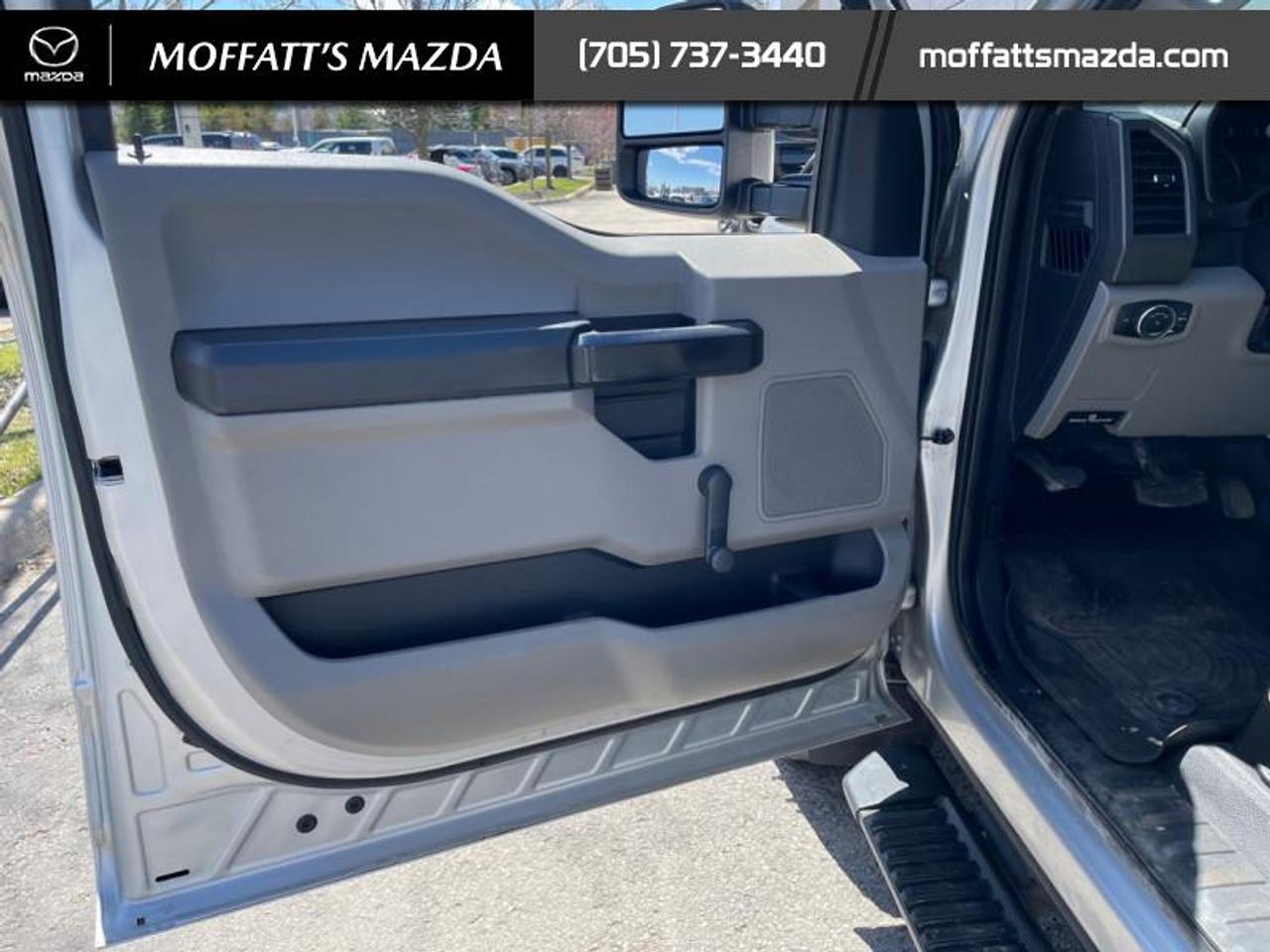2019 Ford F-350 Super Duty XL Photo