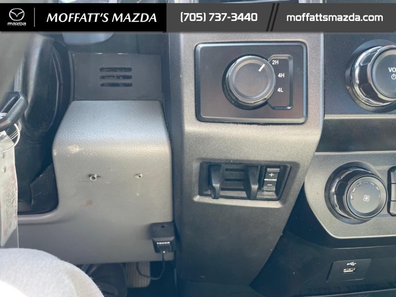 2019 Ford F-350 Super Duty XL Photo
