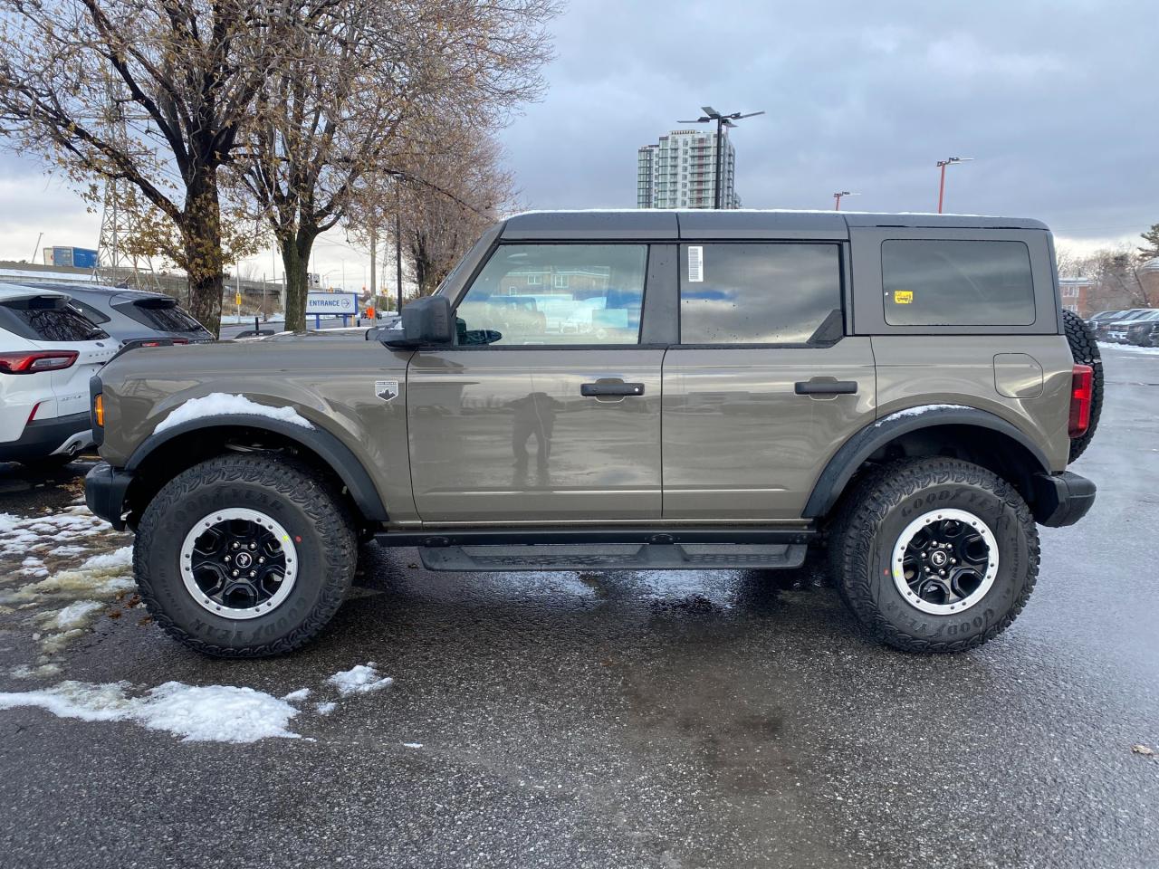 2025 Ford Bronco Big Bend 4dr 4x4 Photo