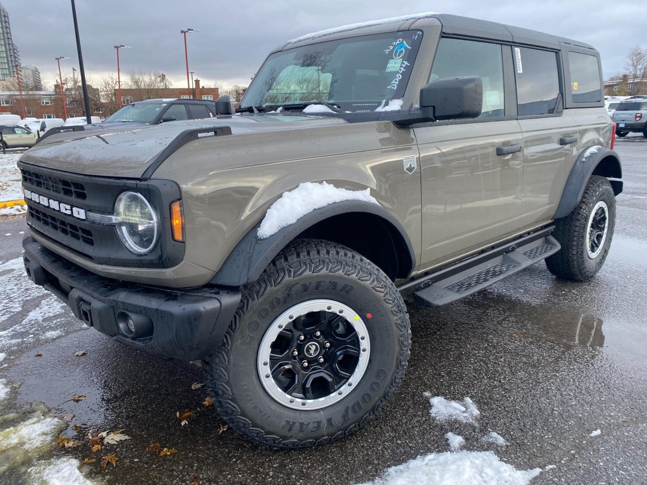 2025 Ford Bronco Big Bend 4dr 4x4 Photo0