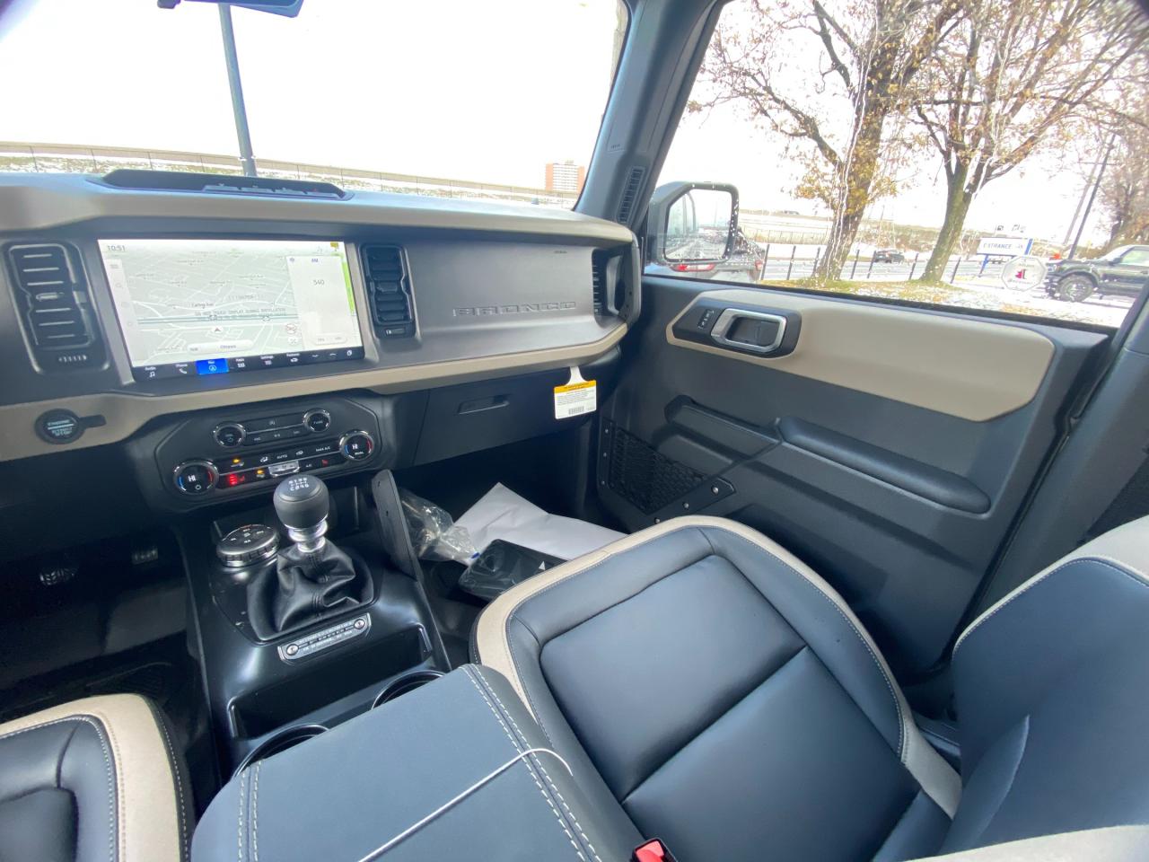 2025 Ford Bronco Big Bend 4dr 4x4 Photo