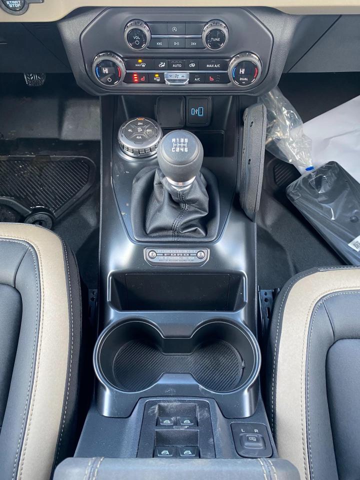 2025 Ford Bronco Big Bend 4dr 4x4 Photo