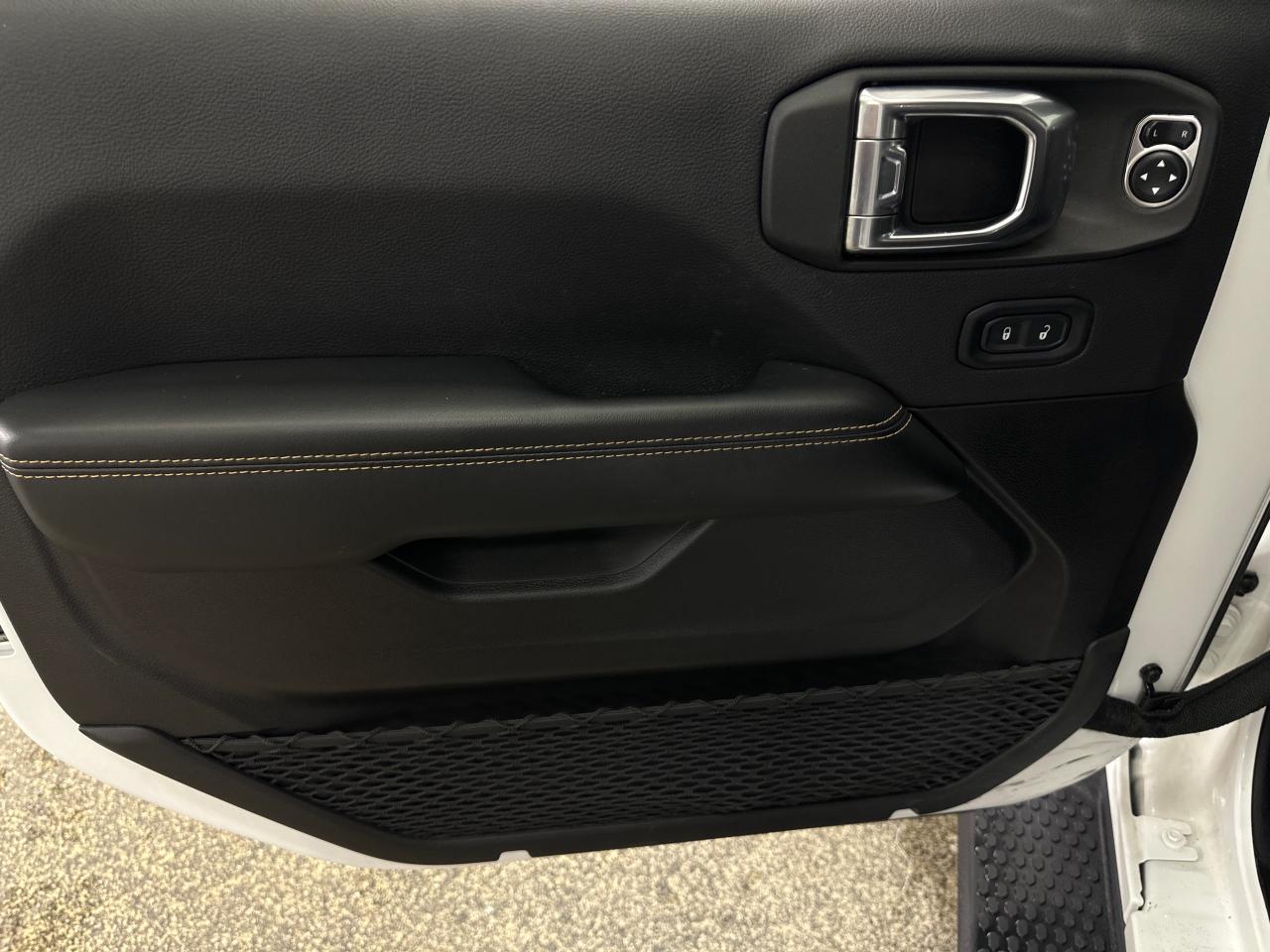 2024 Jeep Wrangler SAHARA 4DR 4X4 Photo