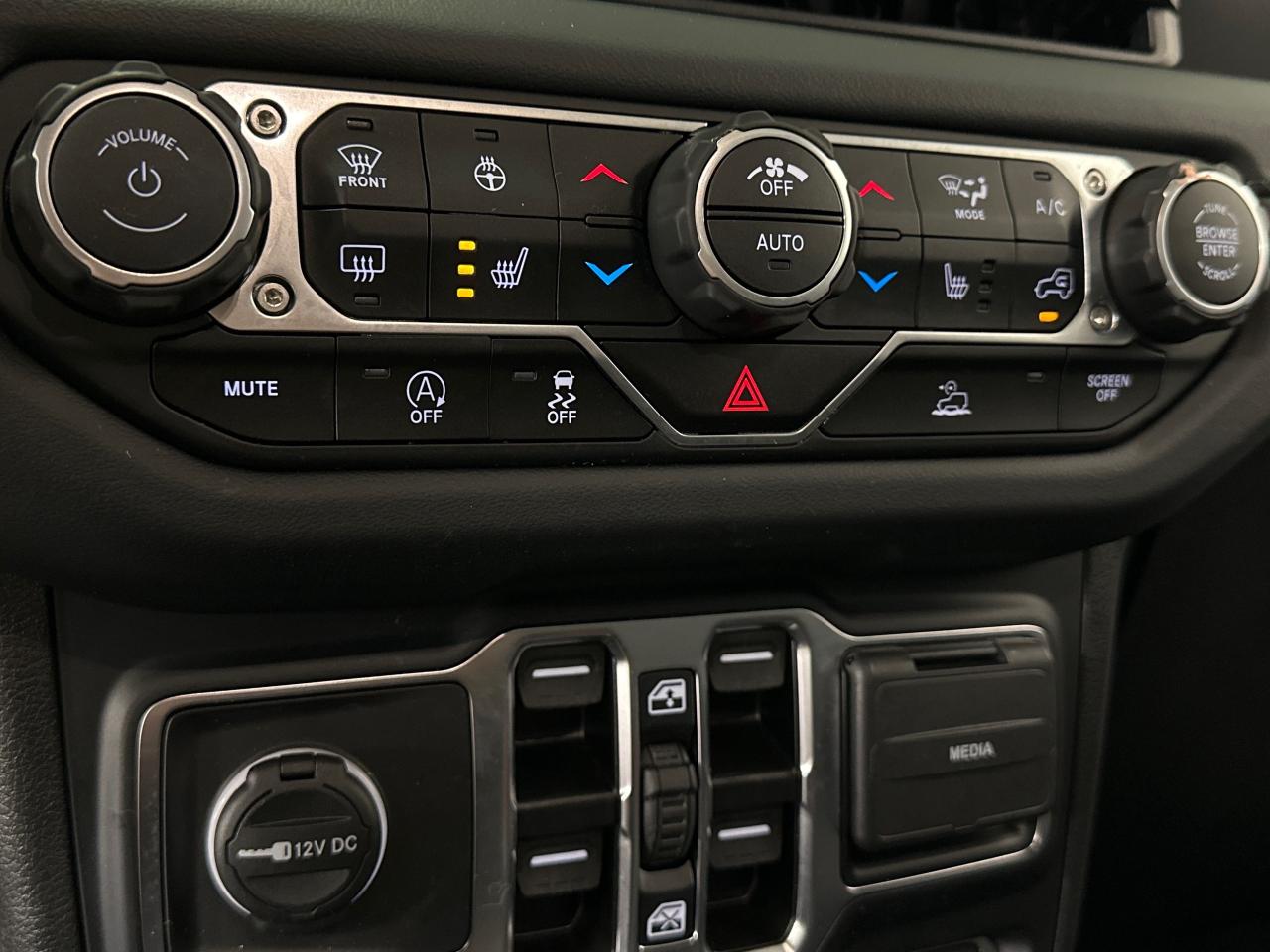 2024 Jeep Wrangler SAHARA 4DR 4X4 Photo