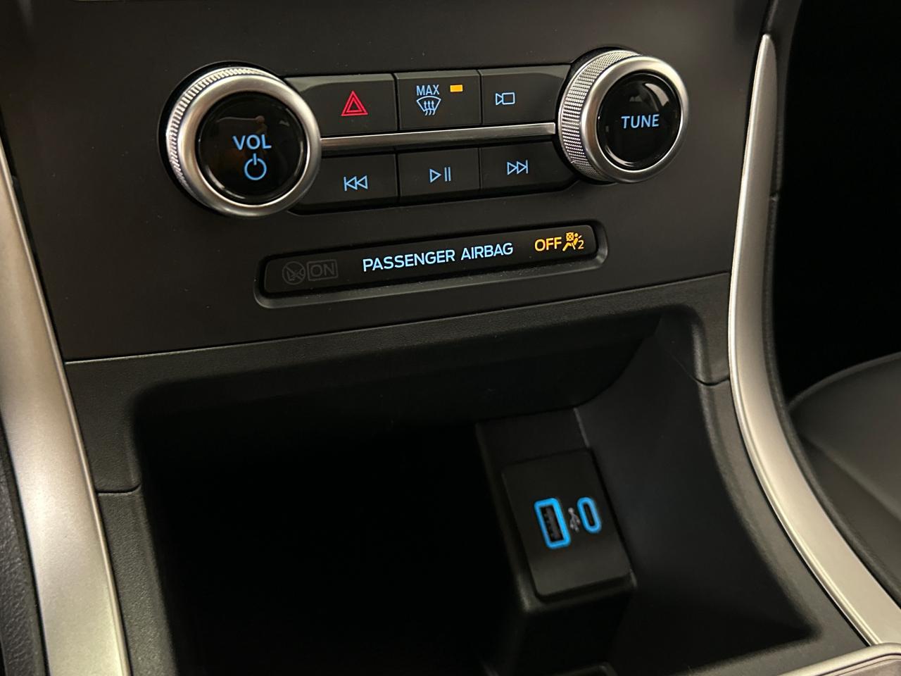 2024 Ford Edge SEL 4dr All-wheel Drive Photo