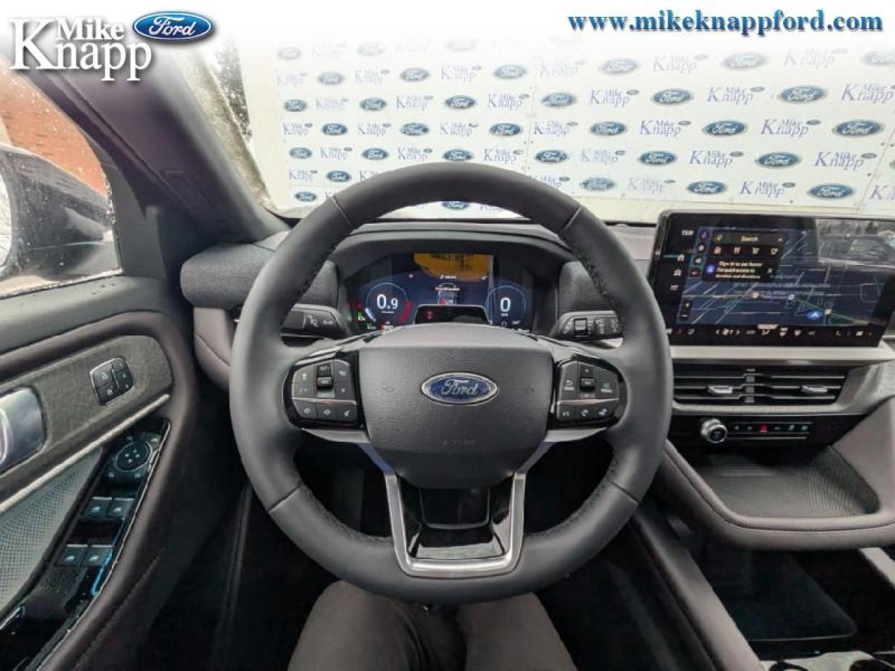 2026 Ford Explorer Platinum Photo