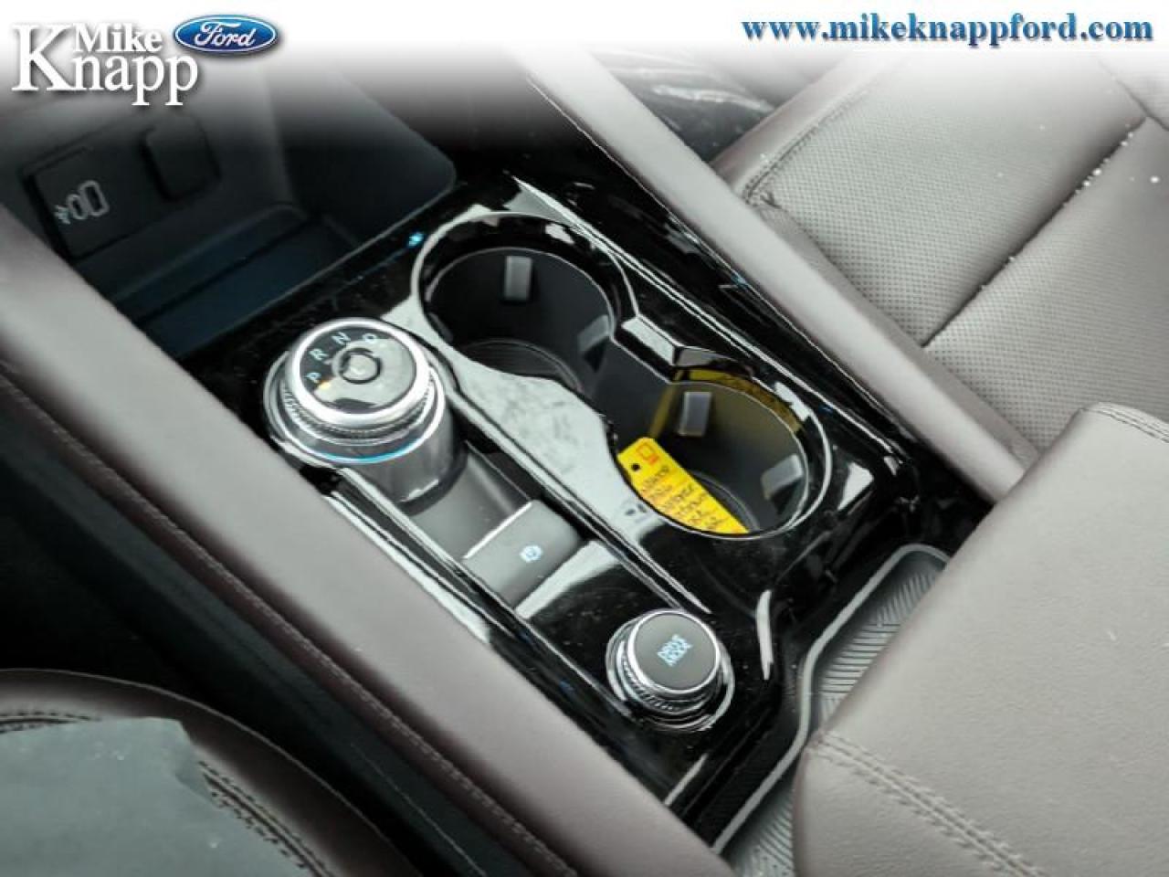 2026 Ford Explorer Platinum Photo