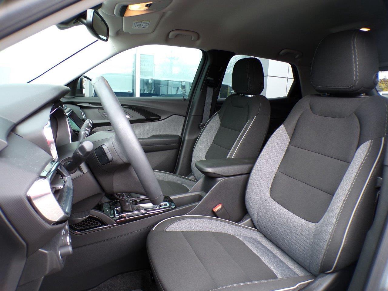 2023 Chevrolet TrailBlazer LT All-Wheel Drive Photo