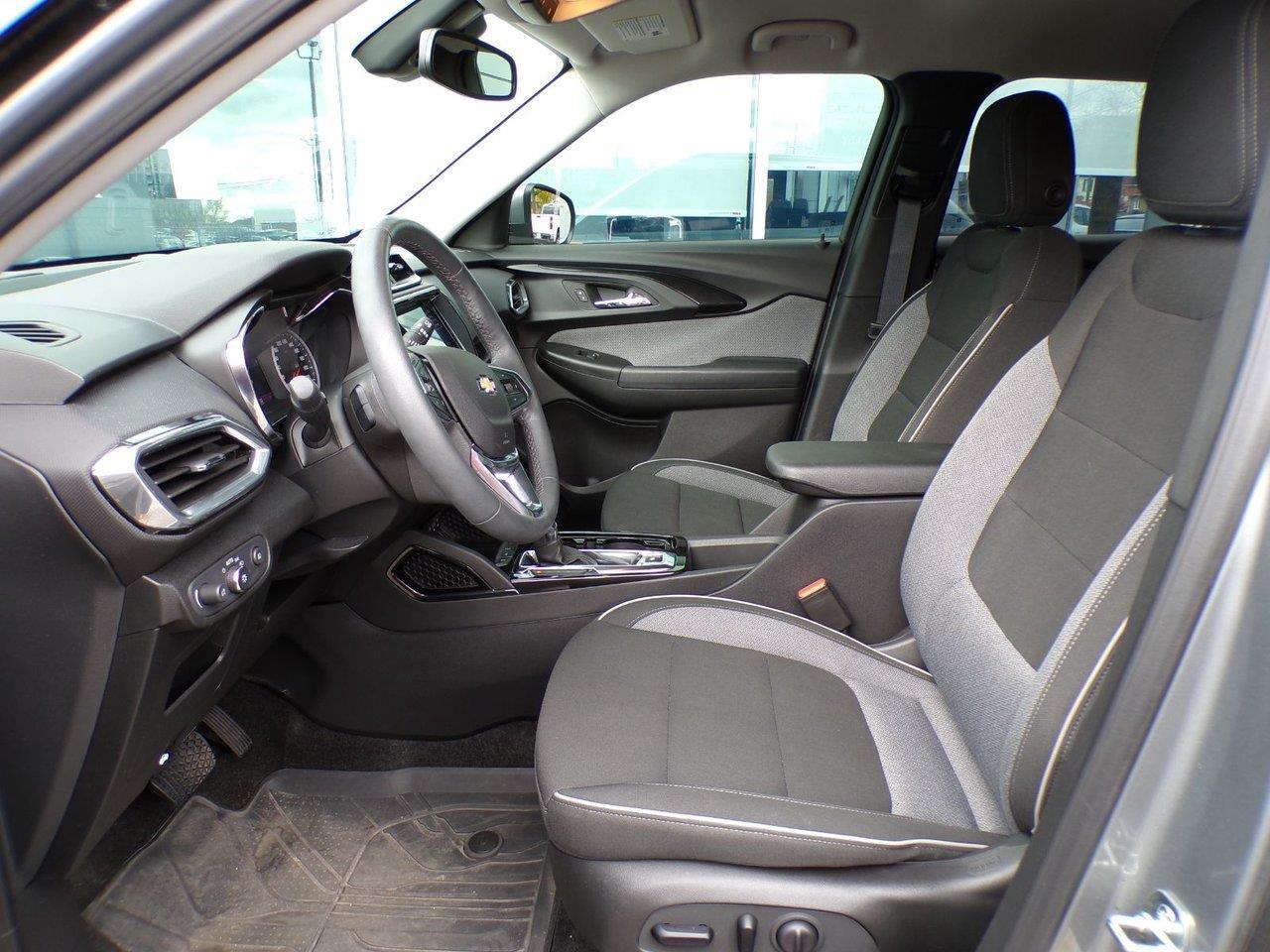 2023 Chevrolet TrailBlazer LT All-Wheel Drive Photo