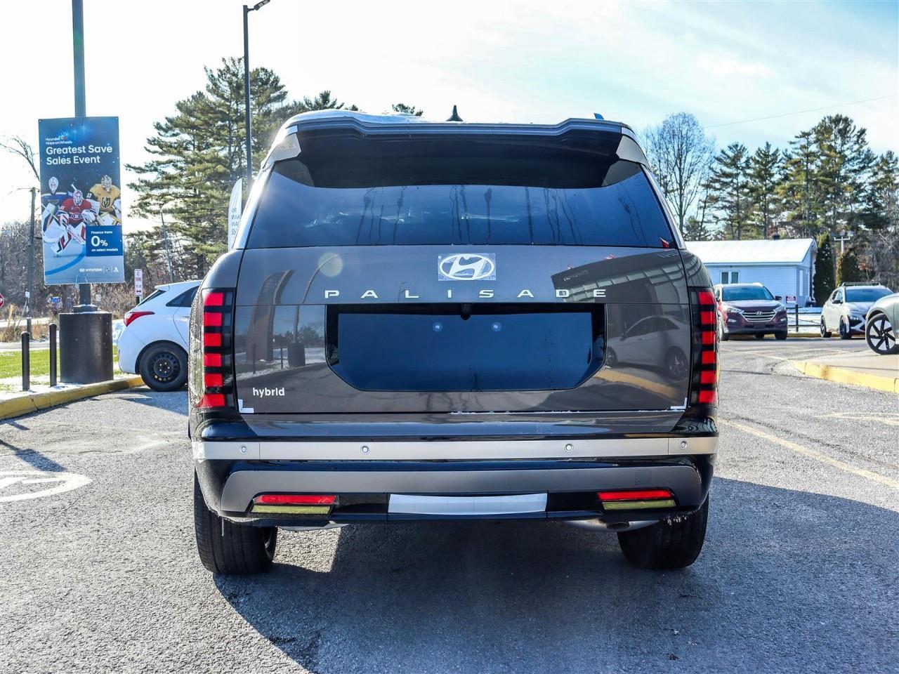 2026 Hyundai Palisade HEV Luxury 7 Passenger 4dr All-Wheel Drive Photo3