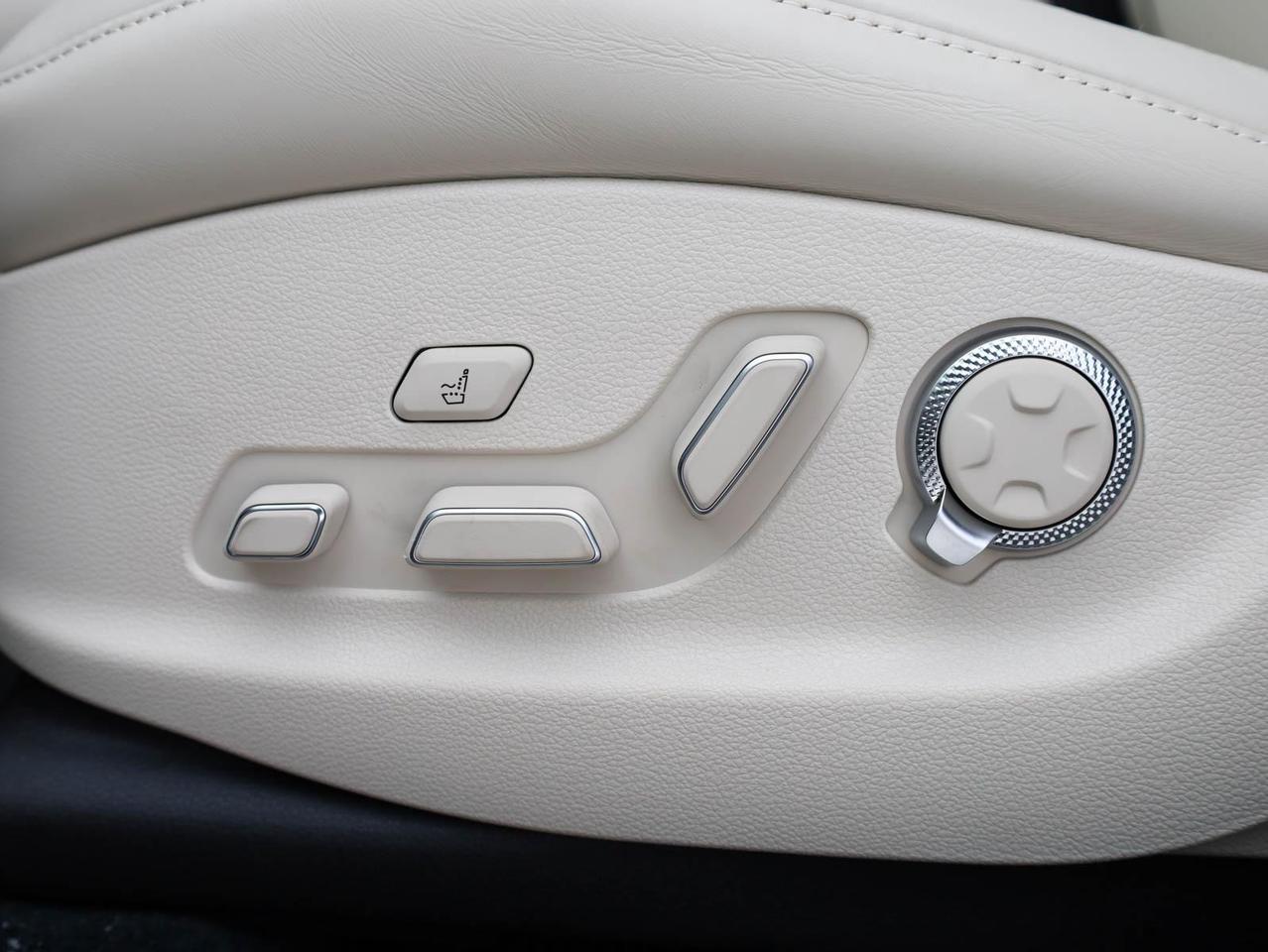 2025 Genesis GV80  Photo