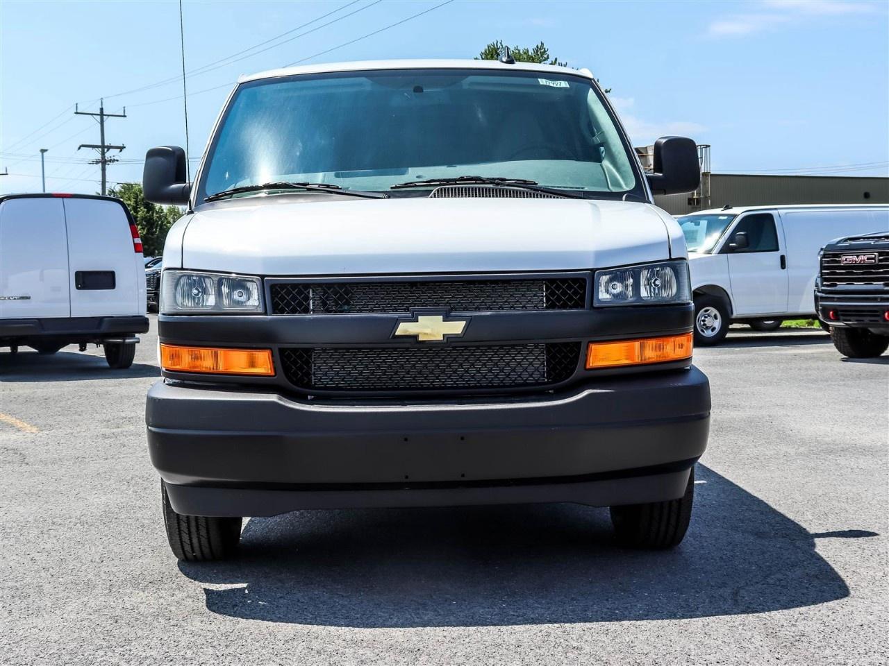 2025 Chevrolet Express Cargo Van 2500 Extended Wheelbase Rear-Wheel Drive Photo