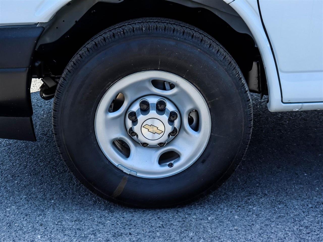 2025 Chevrolet Express Cargo Van 2500 Extended Wheelbase Rear-Wheel Drive Photo