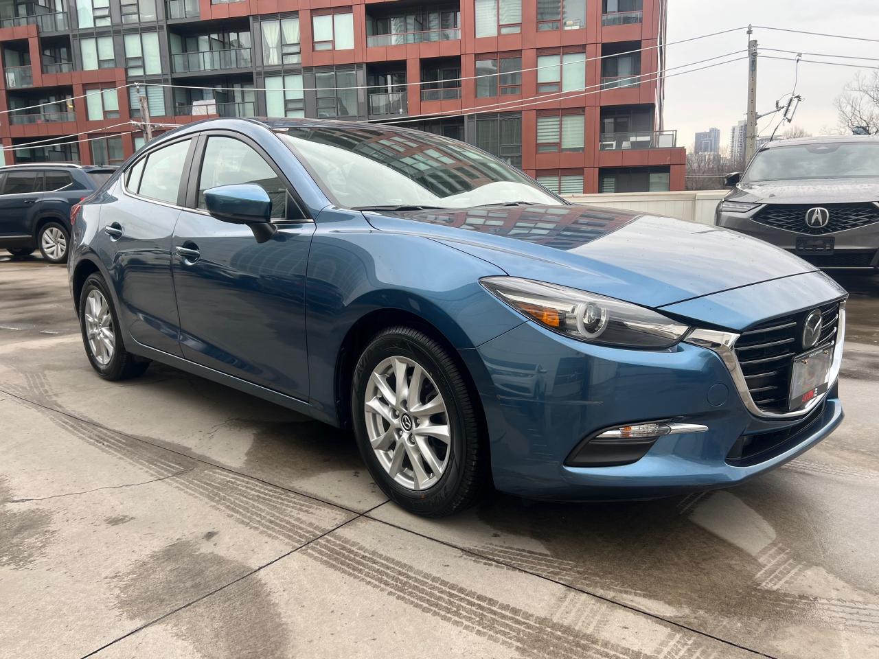 2018 Mazda 3 GS (A6) 4dr Sedan Photo