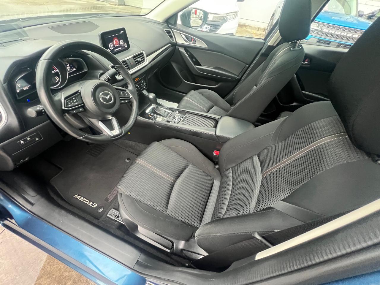 2018 Mazda 3 GS (A6) 4dr Sedan Photo