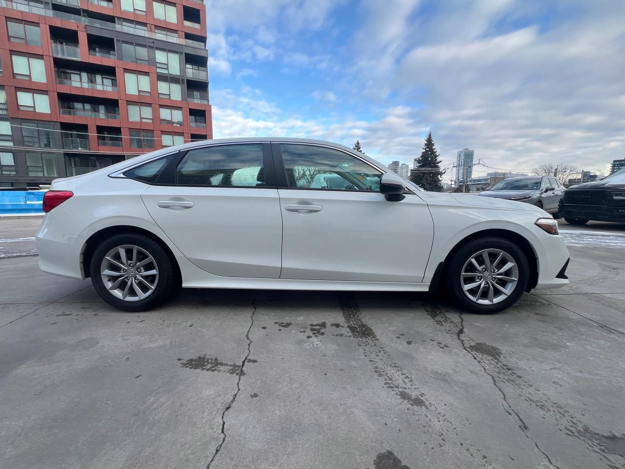 2023 Honda Civic EX 4dr Sedan Photo