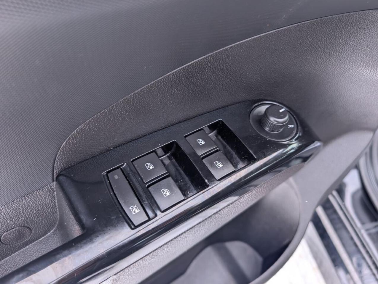 2017 Chevrolet Sonic LT RS Photo