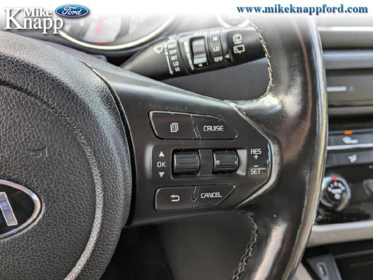 2019 Kia Sedona LX Photo