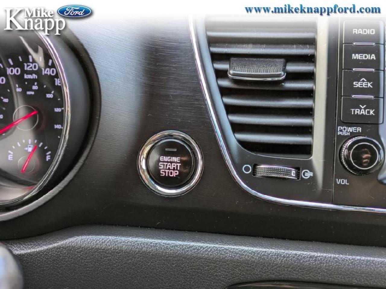 2019 Kia Sedona LX Photo