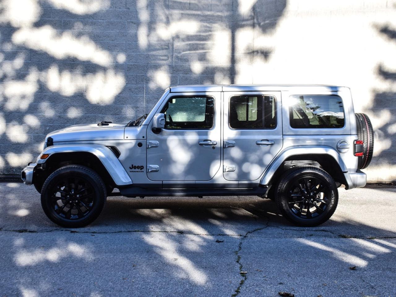 2023 Jeep Wrangler SAHARA 4DR 4X4 Photo3