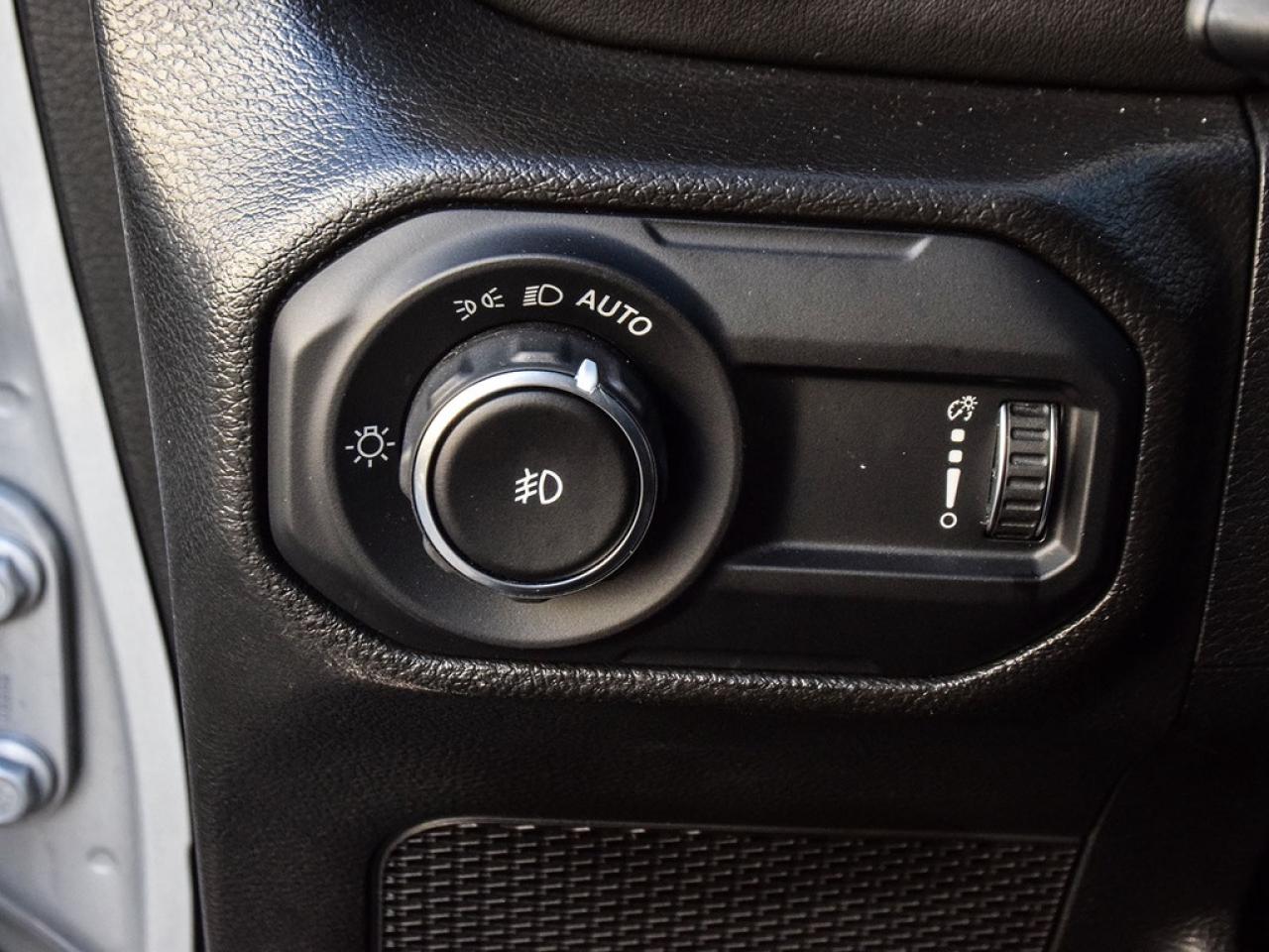 2023 Jeep Wrangler SAHARA 4DR 4X4 Photo