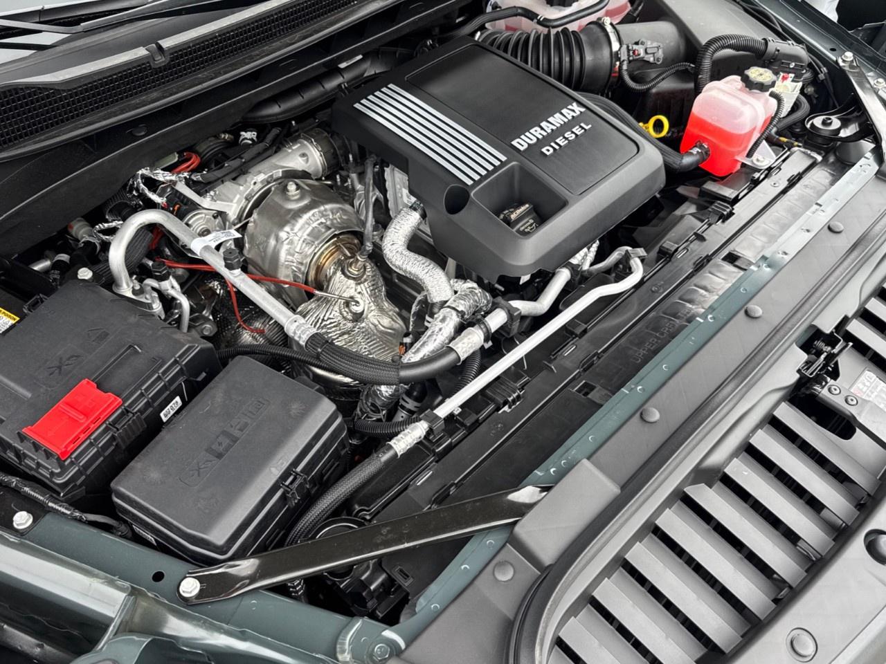 2026 Chevrolet Silverado 1500 Crew Cab Short Box 4-Wheel Drive LT Trail Boss Photo