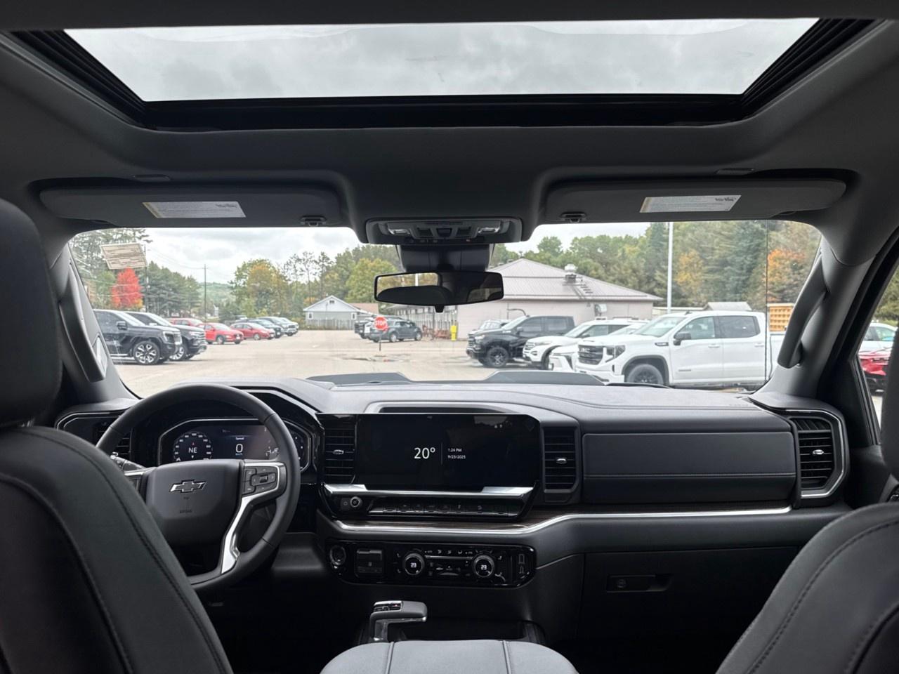 2026 Chevrolet Silverado 1500 Crew Cab Short Box 4-Wheel Drive LT Trail Boss Photo