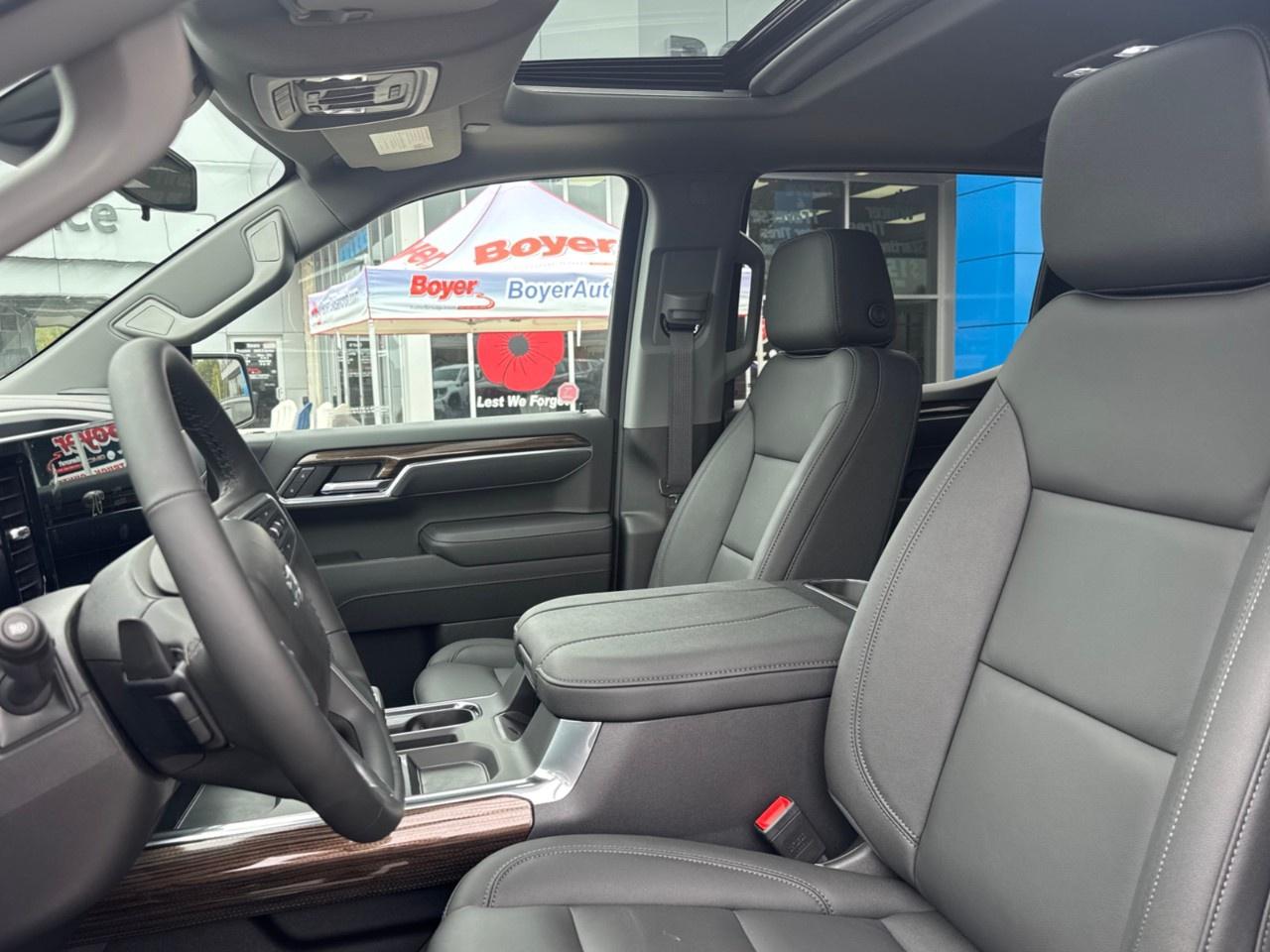 2026 Chevrolet Silverado 1500 Crew Cab Short Box 4-Wheel Drive LT Trail Boss Photo