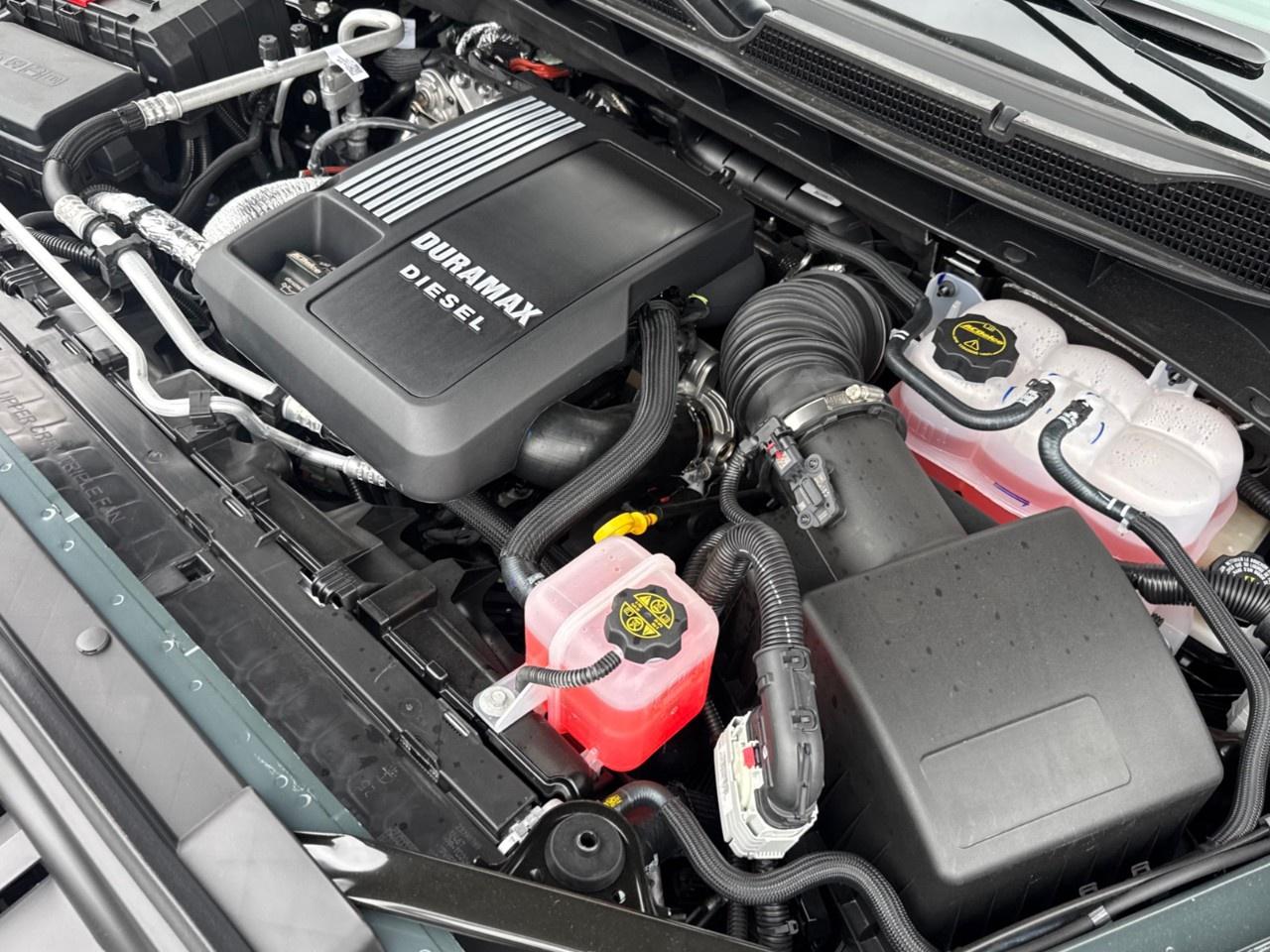 2026 Chevrolet Silverado 1500 Crew Cab Short Box 4-Wheel Drive LT Trail Boss Photo