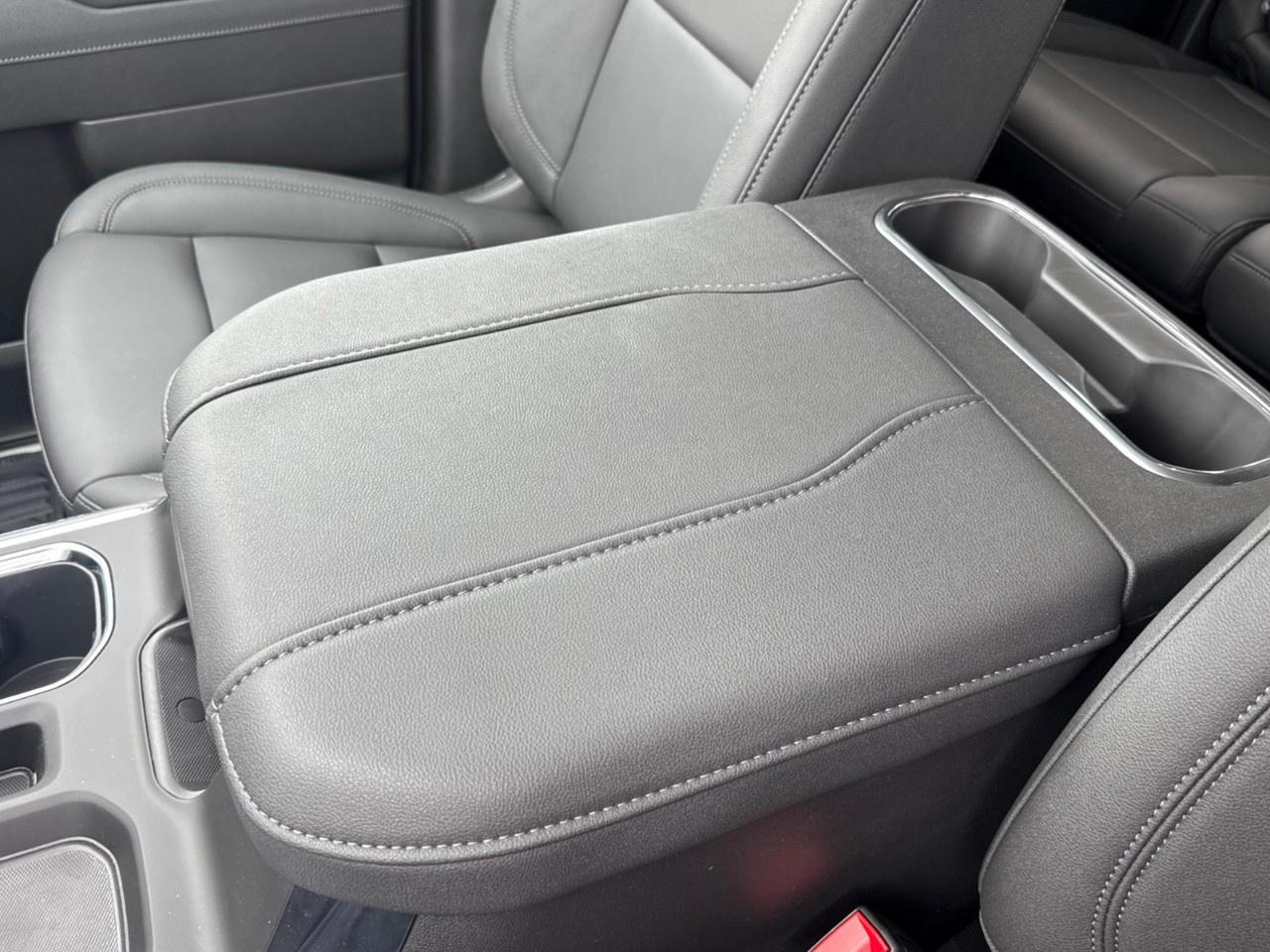 2026 Chevrolet Silverado 1500 Crew Cab Short Box 4-Wheel Drive LT Trail Boss Photo