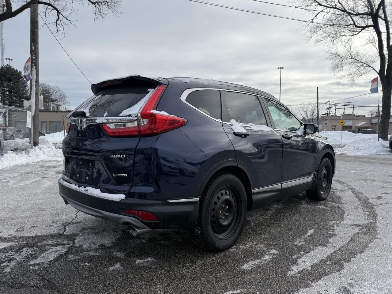 2018 Honda CR-V Touring l AWD l 16 Service Records l 1.5T l 4Cyl Photo