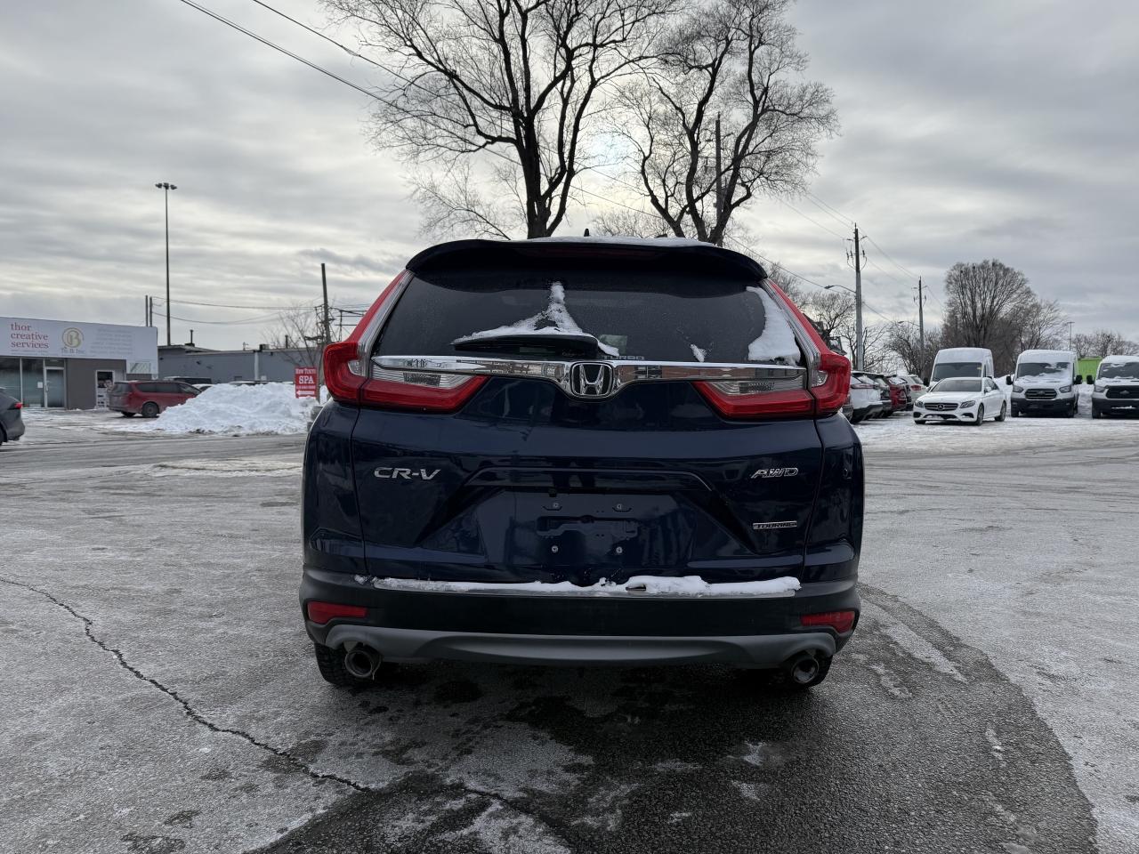 2018 Honda CR-V Touring l AWD l 16 Service Records l 1.5T l 4Cyl Photo