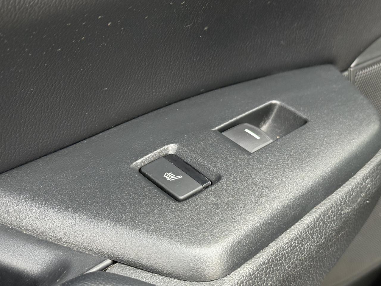 2018 Honda CR-V Touring l AWD l 16 Service Records l 1.5T l 4Cyl Photo