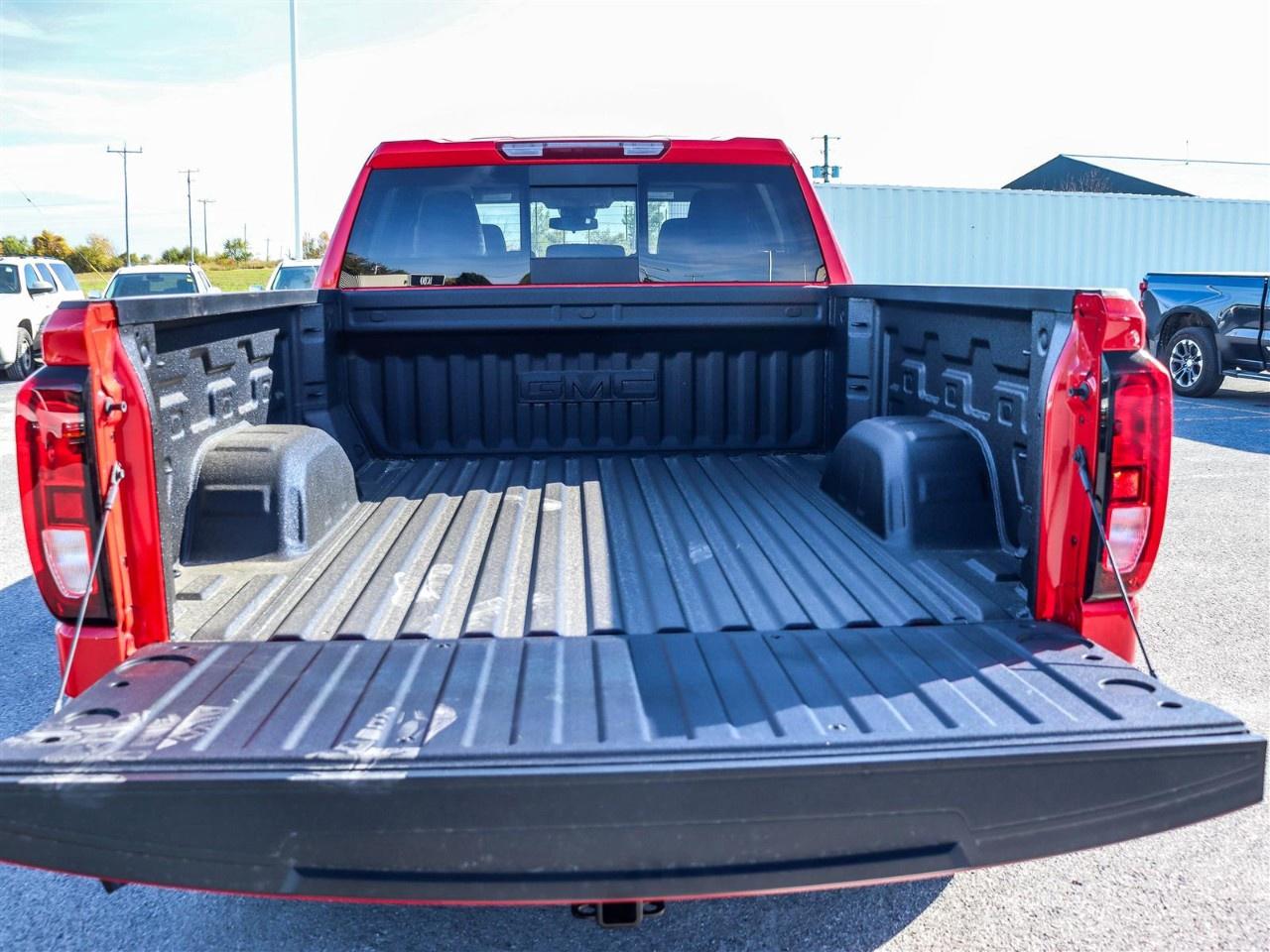 2026 GMC Sierra 1500 Crew Cab Standard Box 4-Wheel Drive Elevation Photo