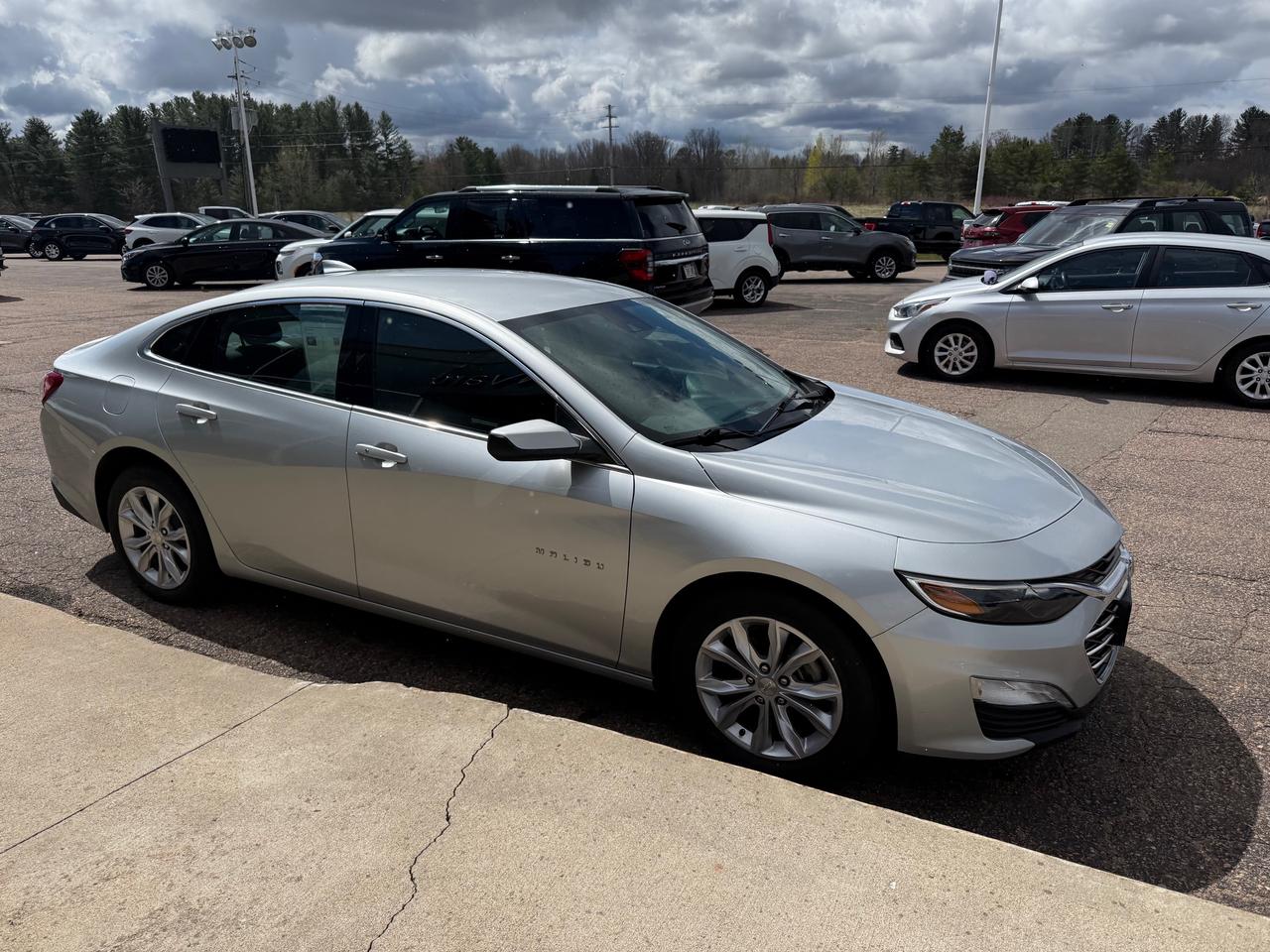 2020 Chevrolet Malibu LT 4dr SEDAN Photo