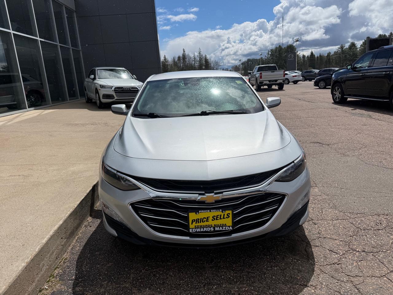 2020 Chevrolet Malibu LT 4dr SEDAN Photo