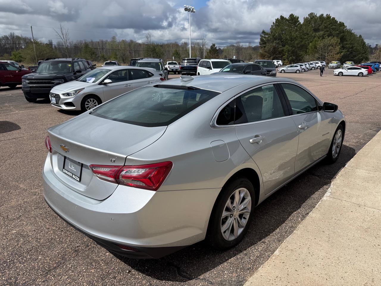 2020 Chevrolet Malibu LT 4dr SEDAN Photo