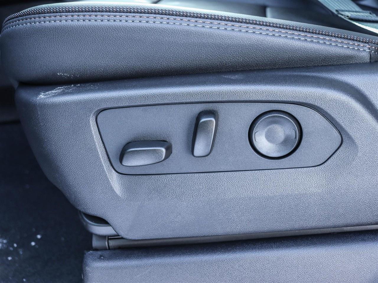 2026 Chevrolet SILVERADO 2500HD 4WD Crew Cab Standard Box High Country Photo