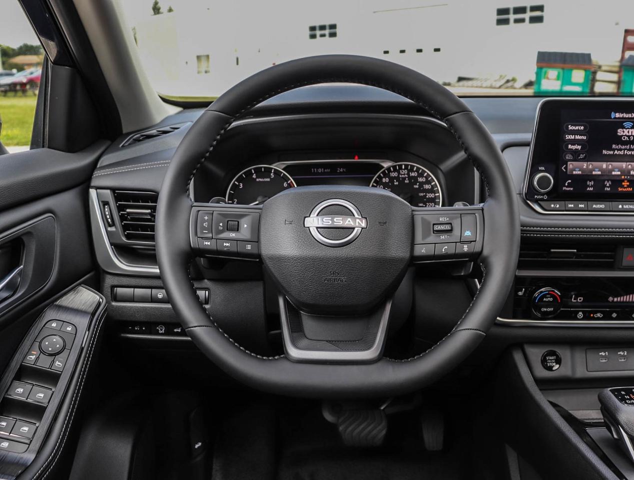 2025 Nissan Rogue SV Moonroof LEATHER ROOF/LOW RATES Photo