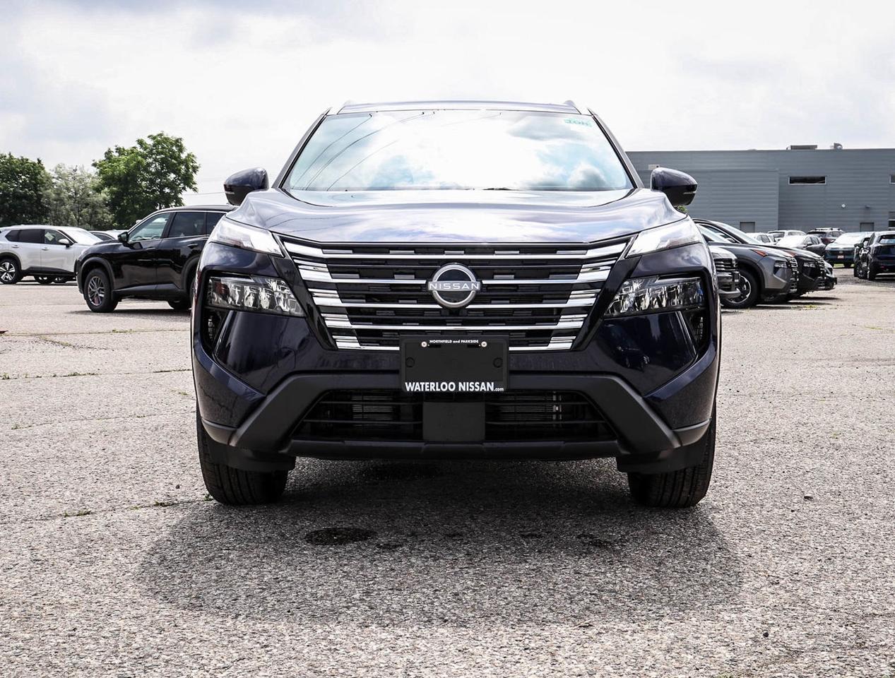 2025 Nissan Rogue SV PREMIUM Photo