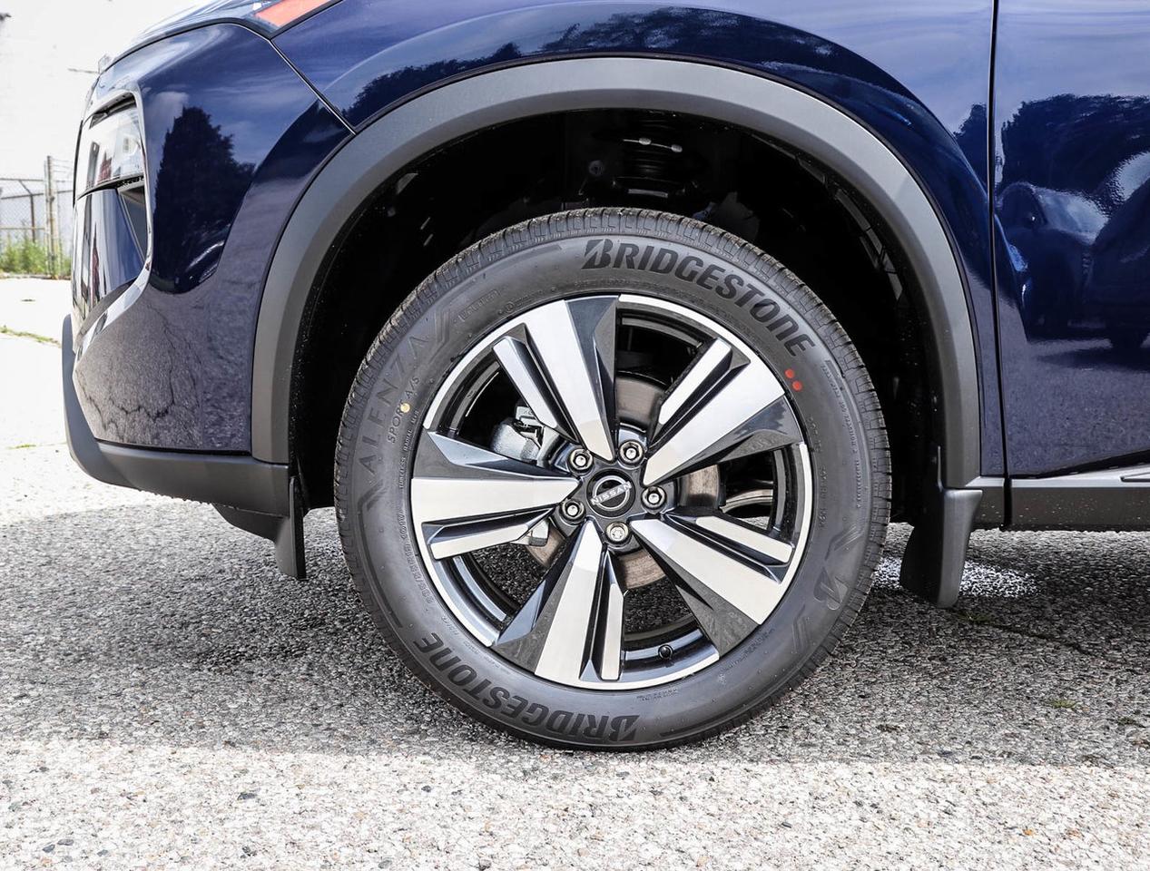 2025 Nissan Rogue SV PREMIUM Photo