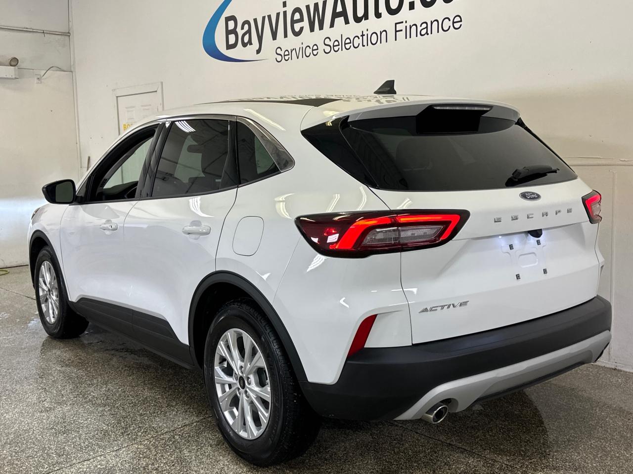 2023 Ford Escape Active 4dr Front-Wheel Drive Photo4