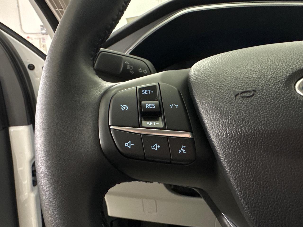 2023 Ford Escape Active 4dr Front-Wheel Drive Photo