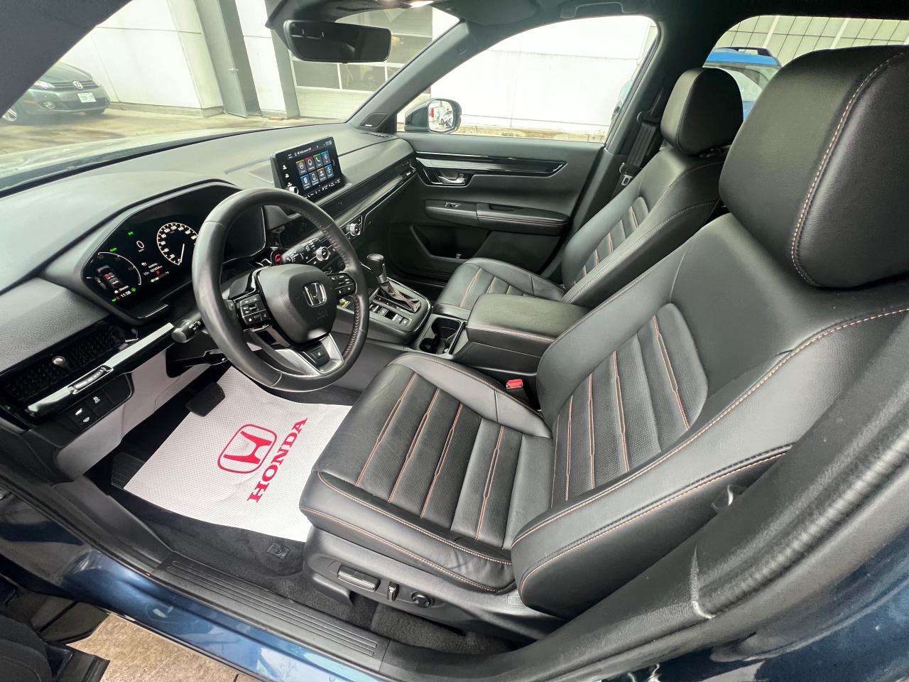 2025 Honda CR-V Hybrid Touring 4dr All-Wheel Drive Photo