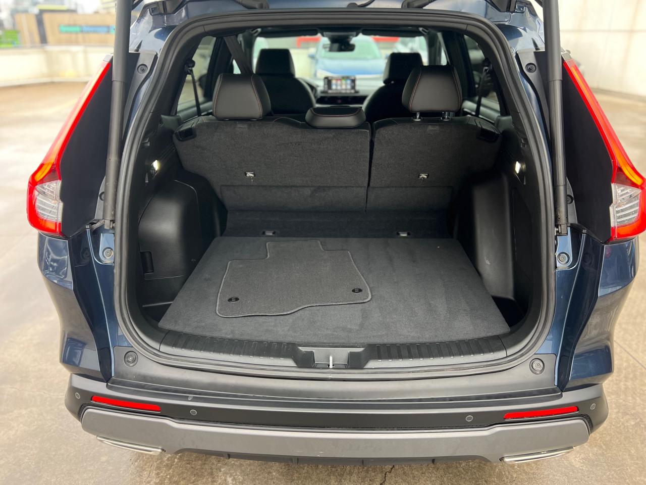 2025 Honda CR-V Hybrid Touring 4dr All-Wheel Drive Photo