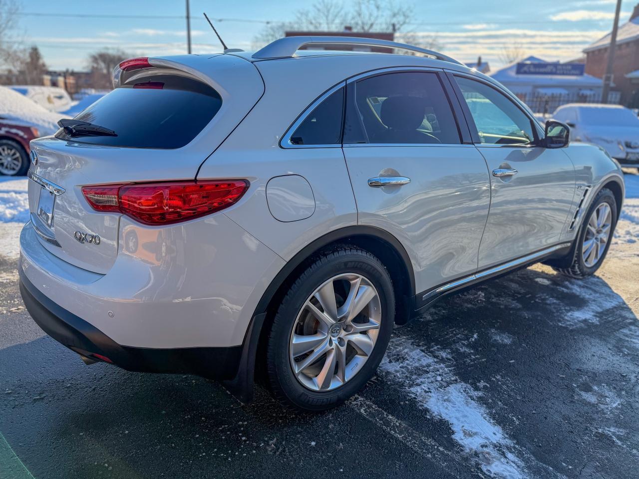 2016 Infiniti QX70 SPORT-AWD/NAVI/LOW KM/360 CAMERA/3.7L/PUSH START Photo